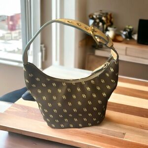 Dooney and Bourke excellent use condition bag